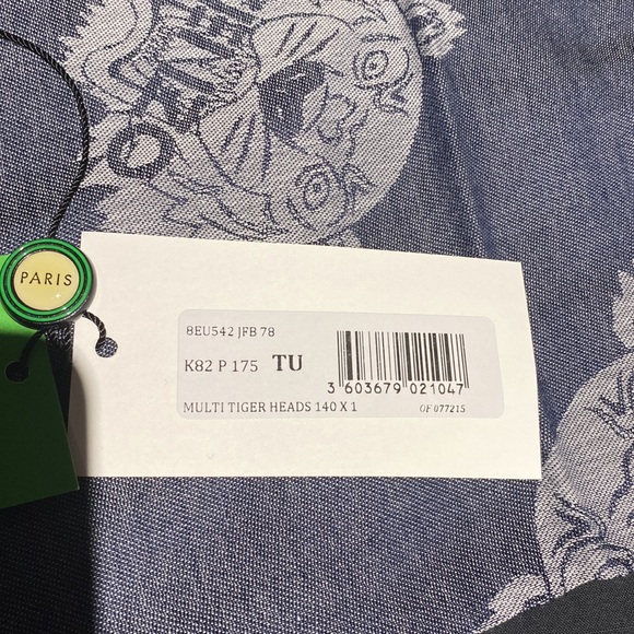Authentic Kenzo Multi Tiger Heads blue scarf - Picture 5 of 5